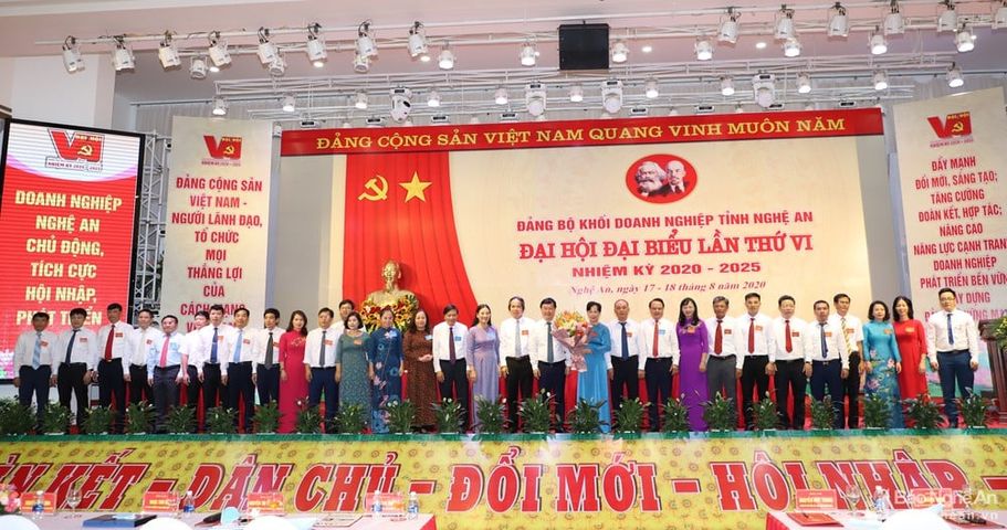 Đồng chí Hồ Thị Thùy Trang trúng cử vào Ban chấp hành Đảng bộ Khối Doanh nghiệp tỉnh Nghệ An khóa VI, nhiệm kỳ 2020-2025 Đồng chí Hồ Thị Thùy Trang trúng cử vào Ban chấp hành Đảng bộ Khối Doanh nghiệp tỉnh Nghệ An khóa VI, nhiệm kỳ 2020-2025